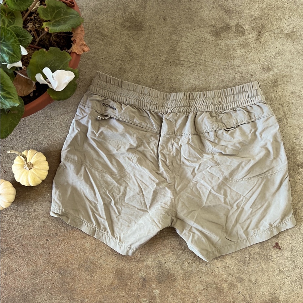 COLUMBIA SPORTSWEAR  |  athletic cargo shorts